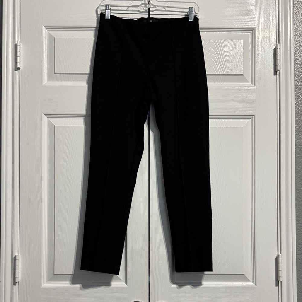 Sold
Banana Republic Classic Black Trousers NWOT size M